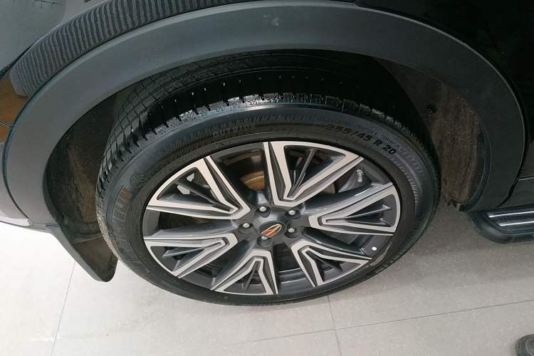 Used Hongqi HS5 2022 Facelifted Version 2.0T Smart Connect Flagship All-Wheel-Drive Edition