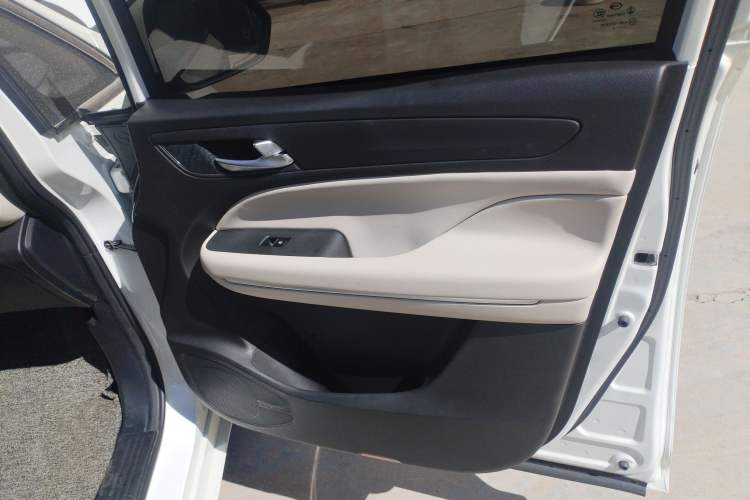 Used GAC Trumpchi M6 2021 270T DCT Elite Edition (7-seater)