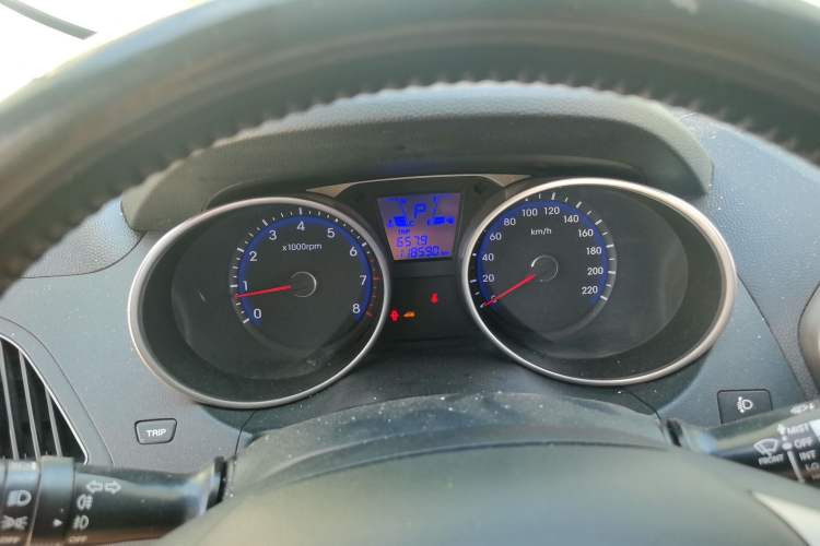 Used Hyundai ix35 2015 2.0L Automatic 2WD Smart Type China IV
