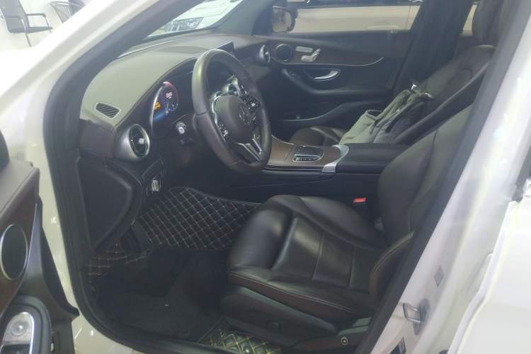 Used Mercedes-Benz GLC 2022 Second Facelift GLC 260 L 4MATIC Luxury Edition