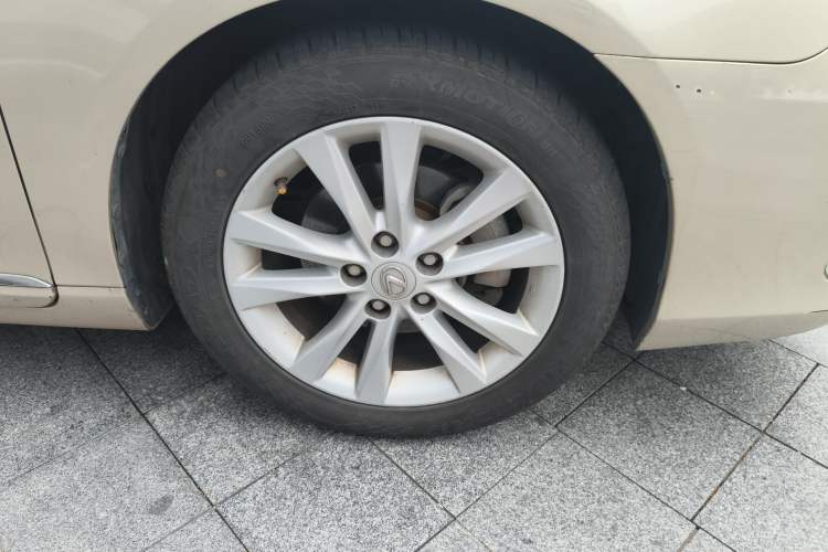 Used Lexus ES 2010 240 Elegant Edition
