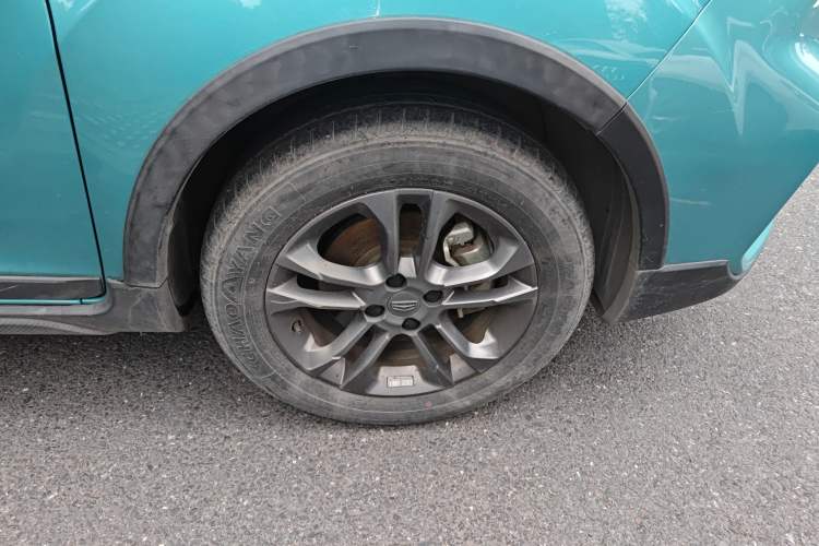 Used Geely Auto Vision X3 2020 1.5L CVT Luxury Model Right Front Wheel Hub