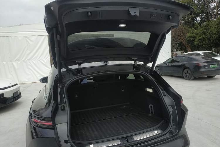 Used Nio ET5T 2023 75 kWh Touring
