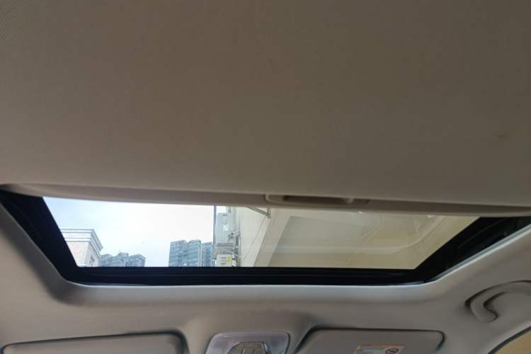 Used GAC Trumpchi GS4 2017 235T Automatic Two-Wheel Drive Luxury Smart Connectivity Version Headliner