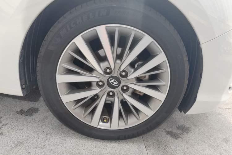 Used Hyundai Mistra 2019 1.8L Automatic Deluxe DLX Model China VI Standard