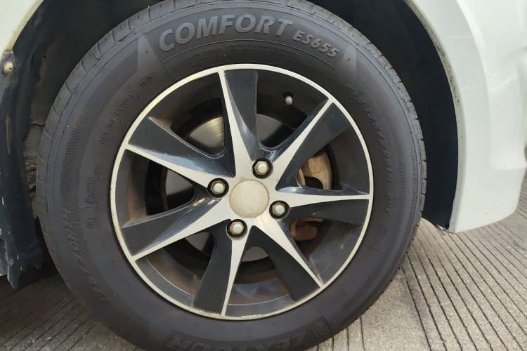 Used Hyundai Verna (older generation) 2014 1.4L Manual Smart GLS Trim