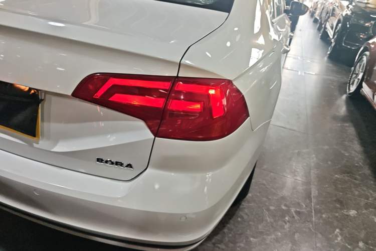 Used Volkswagen Bora 2018 1.5L Automatic Fashion Model