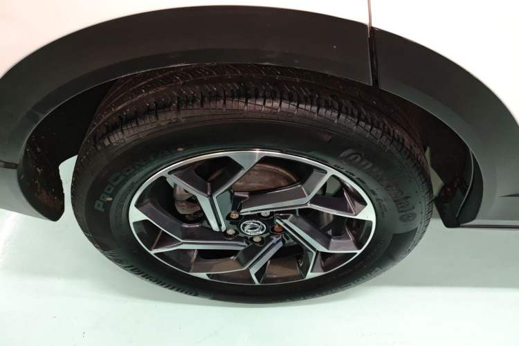 Used Dongfeng Aeolus AX7 2020 1.6T Automatic AI Navigation Model China VI Standard
