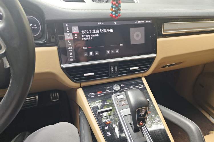 Used Porsche Cayenne 2018 Cayenne S 2.9T Audio And AC Panel