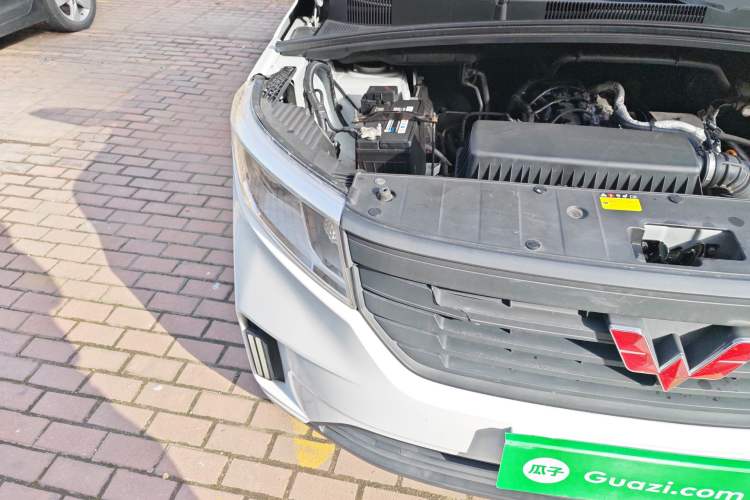 Used Wuling Hongguang PLUS 2019 1.5T Manual Standard Version 7 Seats