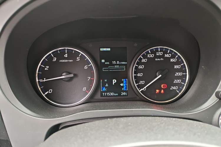 Used Mitsubishi Outlander 2019 2.4L 4x4 Zhi Xiang Edition 7 Seats China VI Standard