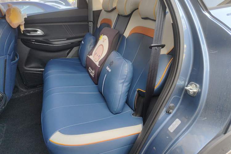 Used CHANGAN OSHAN X7 PLUS 2022 1.5T Blue Whale Edition Automatic Prestige Version Left Rear Seat