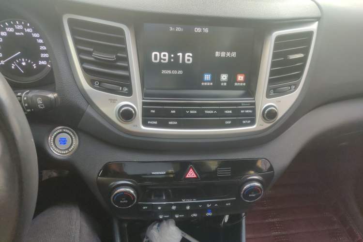 Used Hyundai Tucson 2015 1.6T Dual-Clutch Two-Wheel-Drive Leading Model