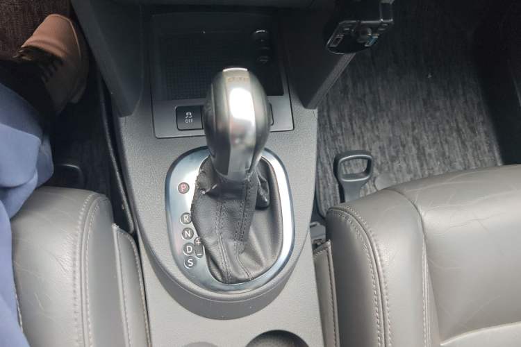 Used Volkswagen Touran 2015 1.4T DSG Comfort Edition 5 Seats Gear Lever