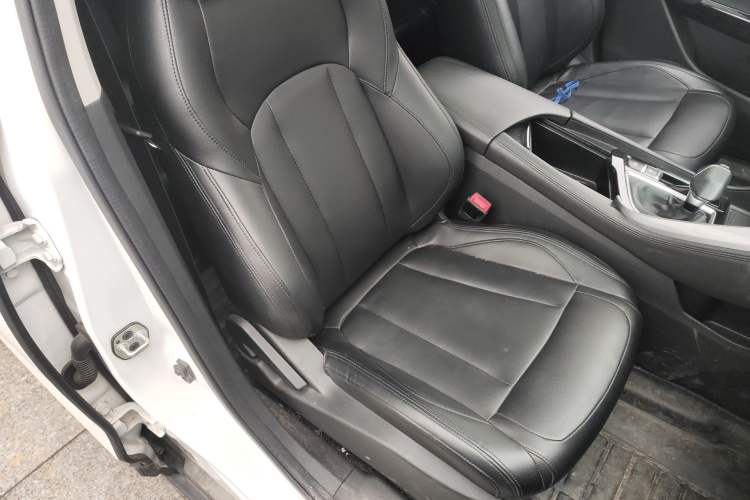 Used Dongfeng Aeolus AX7 2020 1.6T Automatic AI Pioneer Model China V Standard
