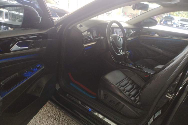 Used Volkswagen Passat 2020 330TSI Elite Edition China VI