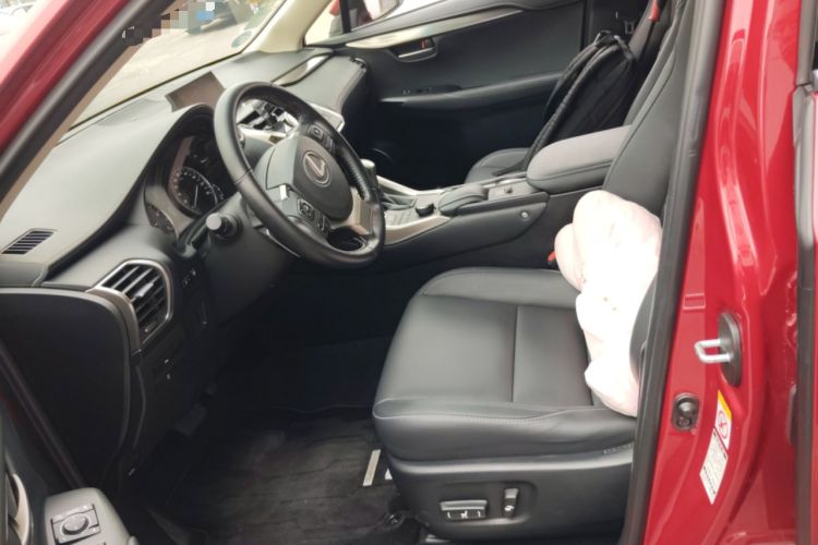 Used Lexus NX 2015 200T All-Wheel-Drive Fēngshàng Edition Left Front Seat