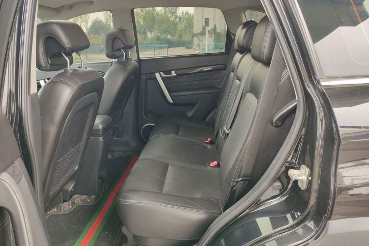 Used Chevrolet Captiva 2017 2.4L 4x4 Flagship Edition 7-Seater