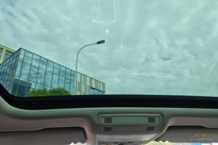 Used Volkswagen Magotan 2019 330TSI DSG Luxury Model China V Standard Headliner