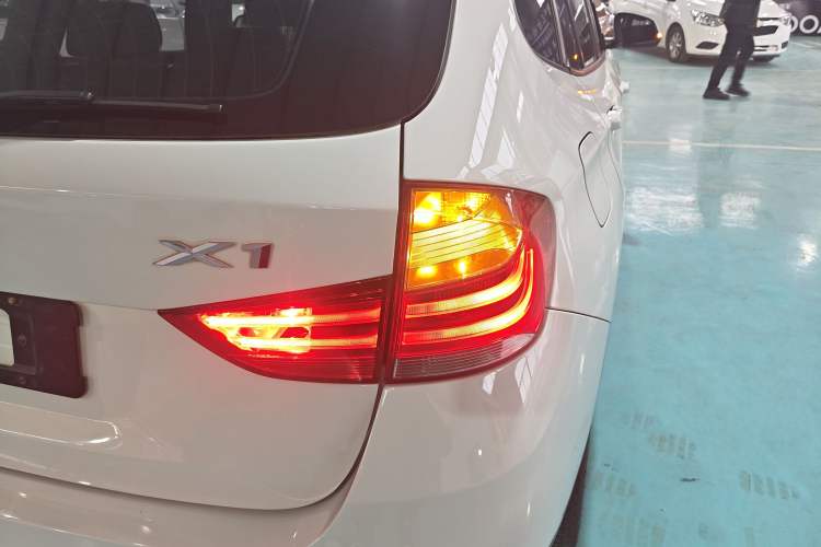 Used BMW X1 2014 sDrive18i Leading Model
