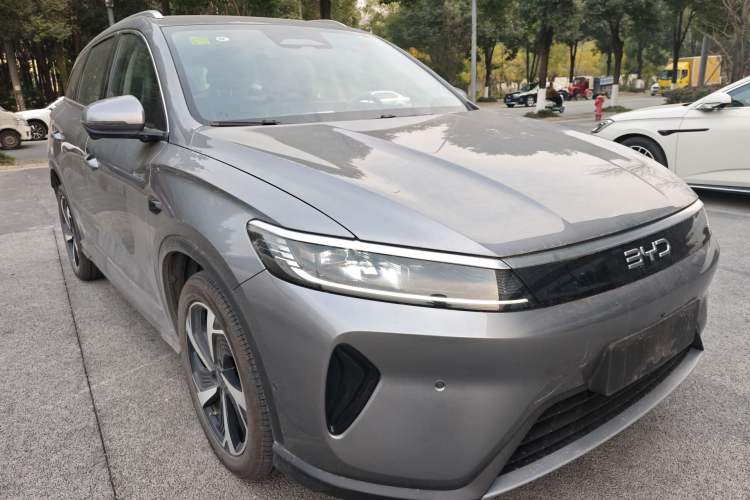 Used BYD Sealion 05 DM-i 2025 DM-i Smart Drive 115KM Flagship Model Front Right 45 Deg