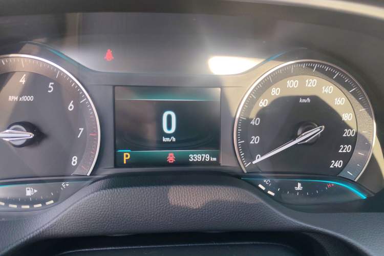 Used Buick Excelle GX 2019 18T Automatic Connected Elite Model China VI Standard Instrument Cluster
