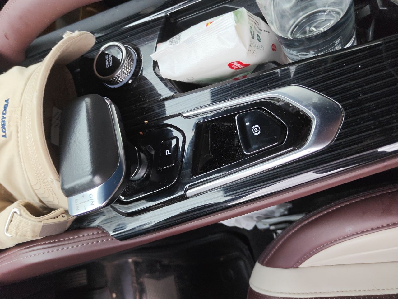 Geely Auto Monjaro L 2021 2.0TD DCT EVO Two-Wheel Drive Prestige Version — снимка 14
