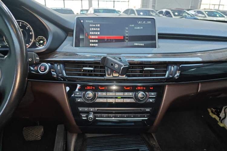 Used BMW X5 2018 xDrive28i
