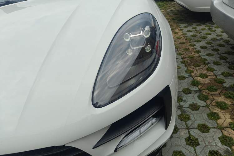 Used Porsche Macan 2018 Macan 2.0T