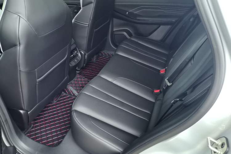 Used Dongfeng Aeolus Mage 2023 DH-i 1.5T Luxury Edition
