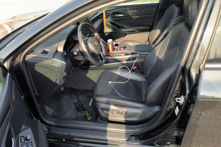 Used Toyota Avalon 2023 Dual-Engine 2.5L Luxury Edition