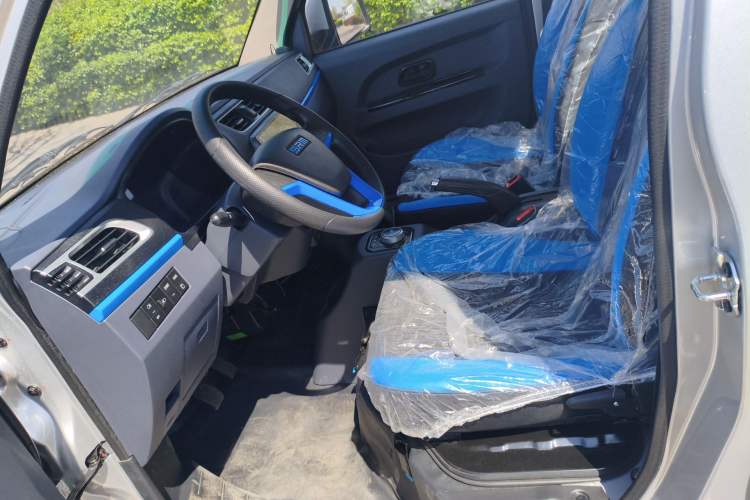 Used SRM New Energy T3L EV 2025 Model—Fudi 42.3 kWh, 3.2-meter Flatbed Truck
