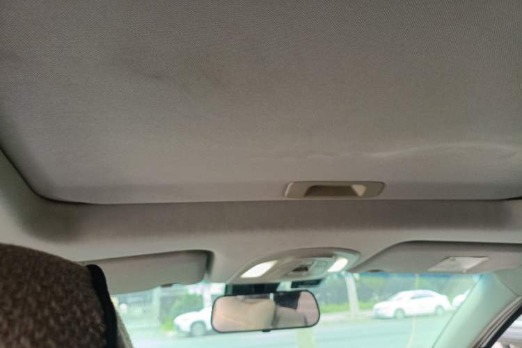 Used Baojun 730 2017 1.5T DCT Flagship Model 7 Seats China V Emission Standard