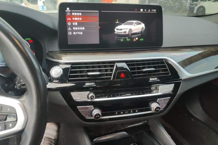 Used BMW 5 Series 2021 Facelifted 525Li M Sport Package
