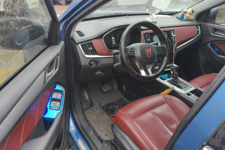 Used Roewe RX5 2016 30T Four-Wheel Drive Automatic Internet Smart Luxury Edition Driver Seat