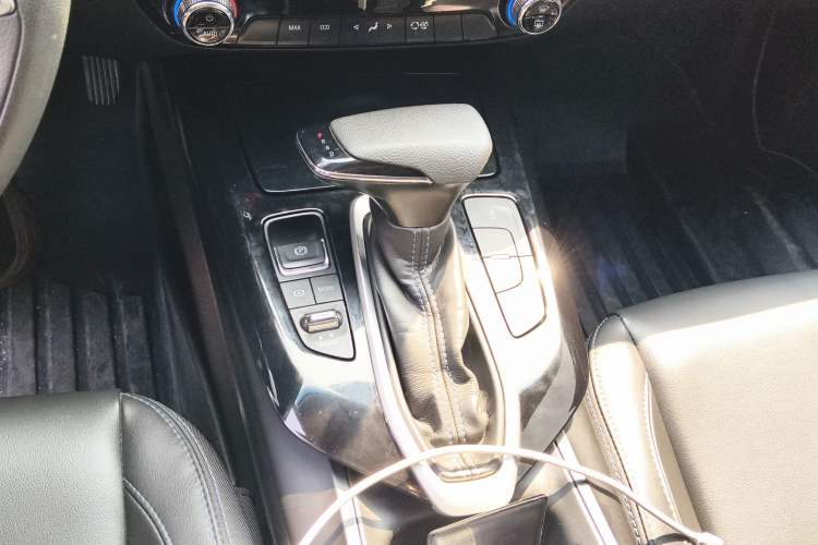 Used Chevrolet Menlo 2022 Star Enjoyment Edition Gear Lever