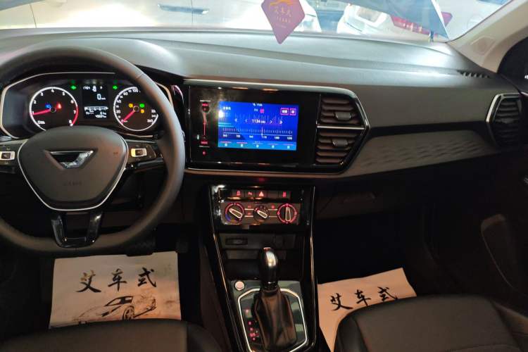 Used Jetta VS5 2022 280TSI Automatic Enjoyment Pro Trim Audio And AC Panel