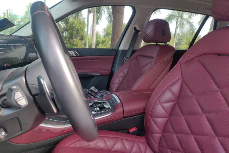 Used BMW X5 2023 xDrive 30Li Luxury M Sport Package