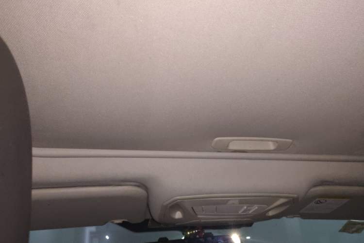 Used Ford Focus 2012 Hatchback 1.6L Automatic Fashion Edition Headliner