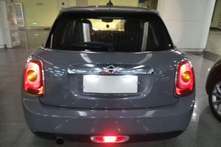 Used MINI 2015 1.5T COOPER Fun Five-Door Edition
