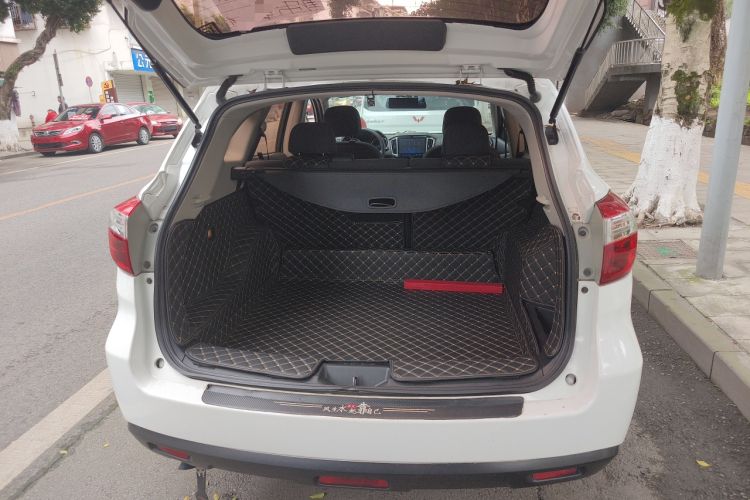 Used Venucia T70 2016 1.6L Manual Ruixing Edition
