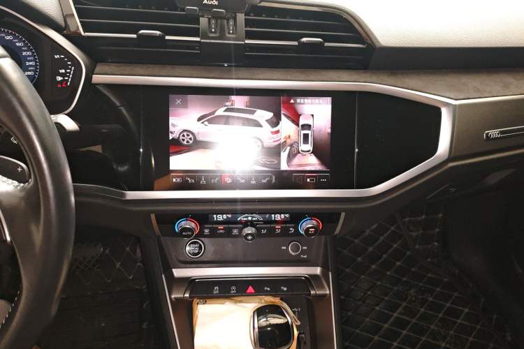 Used Audi Q3 2021 35 TFSI Fashion Dynamic Model