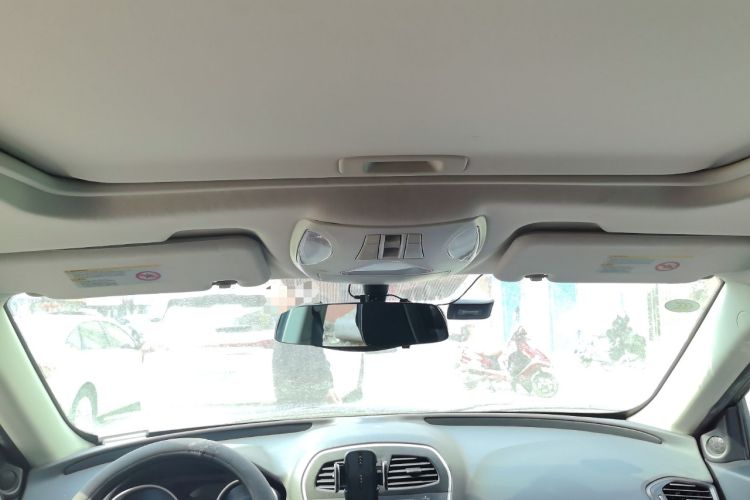 Used GAC Trumpchi GS5 2014 2.0L Automatic Two-Wheel Drive Anniversary Value Edition Headliner