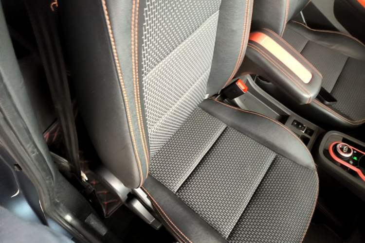 Used Chery QQ Little Ant 2019 4-Seater Smart Edition 35 kWh Right Front Seat