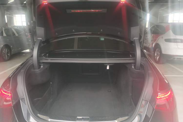 Used Mercedes-Benz S-Class 2024 S 400 L Business Model