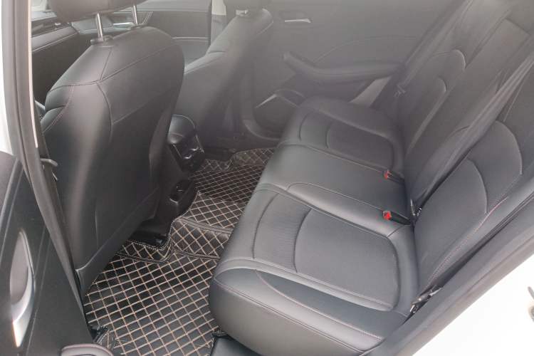 Used Roewe i5 2023 1.5L CVT Luxury Edition Left Rear Seat