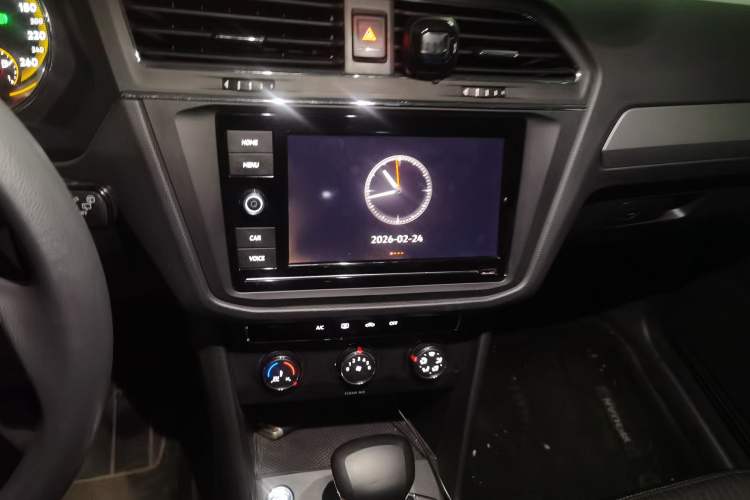 Used Volkswagen Tiguan L 2020 330TSI Automatic Two-Wheel Drive Luxury Edition China VI Standard