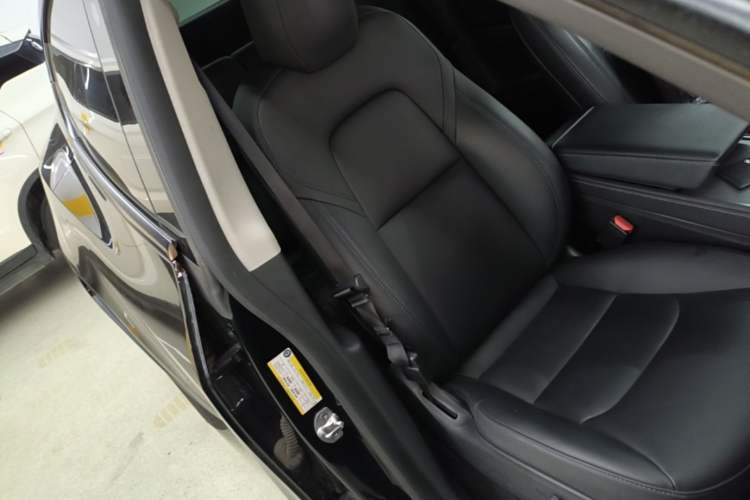 Used Tesla Model Y 2021 Standard Range Rear-Wheel Drive Version