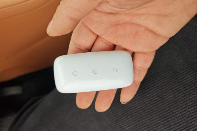 Used Geely Galaxy L7 2025 EM-i 115km Exploration+ Edition Vehicle Key