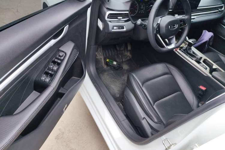 Used Geely Auto Emgrand 2023 4th Generation Champion Edition 1.5L CVT Luxury Model Driver Seat